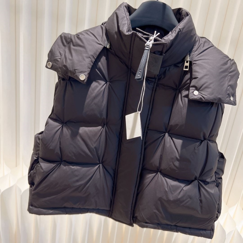 l*ew* gilet